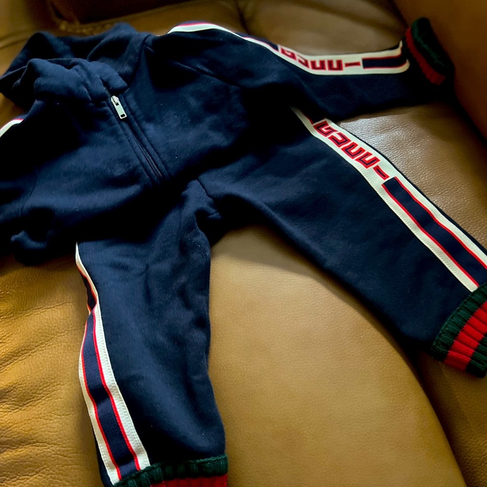 Gucci Infant Tracksuit Size:12-18 months Worn Twice